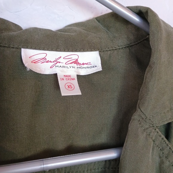 Marilyn Monroe Romper Cute Sleeveless Shorts Juniors XS Army Green - Picture 5 of 6